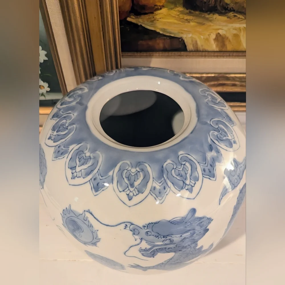Blue and White Dragon Ginger Jar - Picture 5 of 8